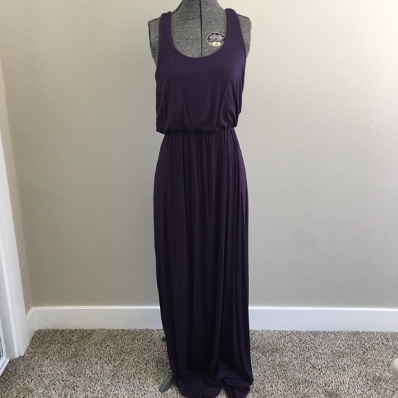 Jolie Dresses & Skirts - Donated